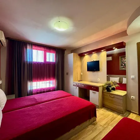 ゲストハウス роси ポモリエ